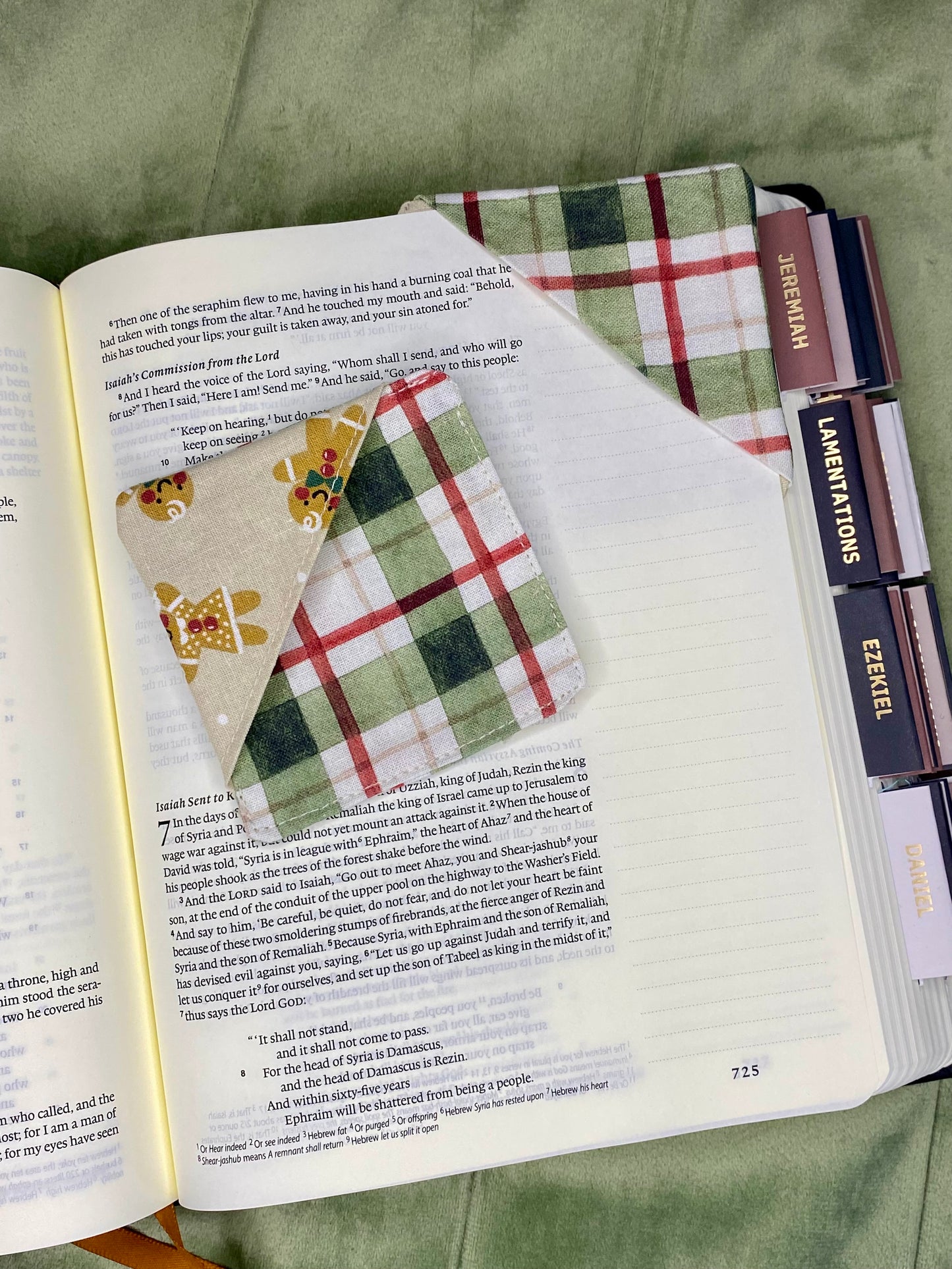 Fabric Corner Bookmarks | Handmade by Violetblu Design Co.