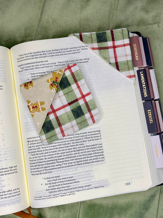 Fabric Corner Bookmarks | Handmade by Violetblu Design Co.